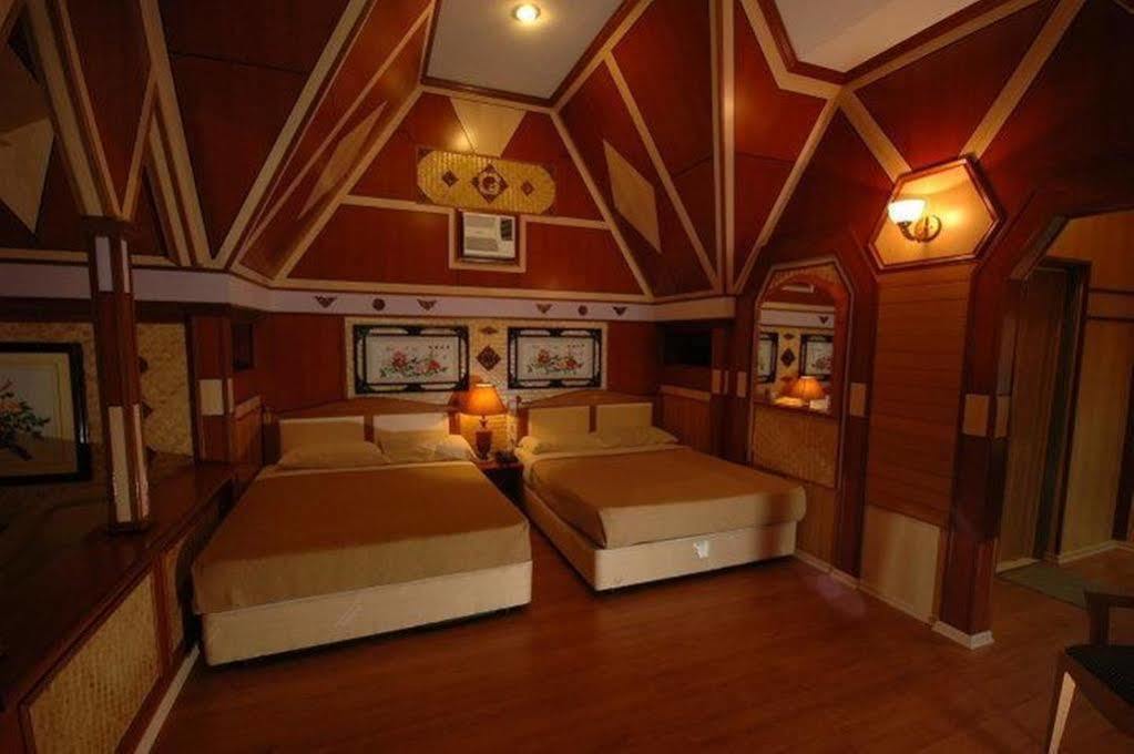 Shari La Island Resort Kampong Pasir Hantu Exterior foto